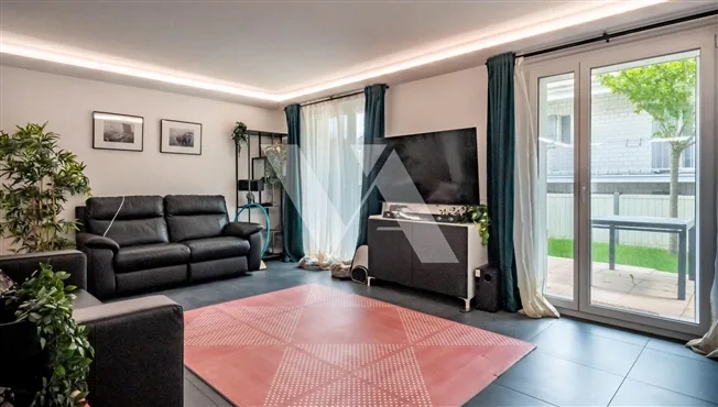 6 Zimmer Reihenfamilienhaus in Genolier – foto 3 di 9