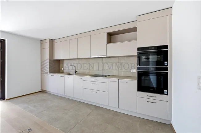 5 Zimmer Wohnung in Russin – Foto 3 von 10