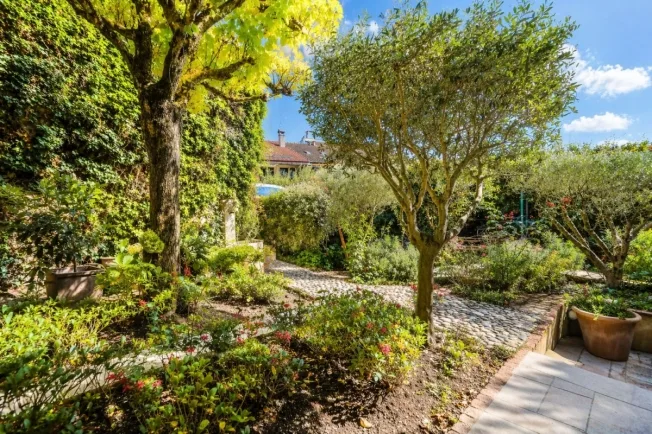 7 Zimmer Einfamilienhaus in Athenaz (Avusy) – foto 12 di 13
