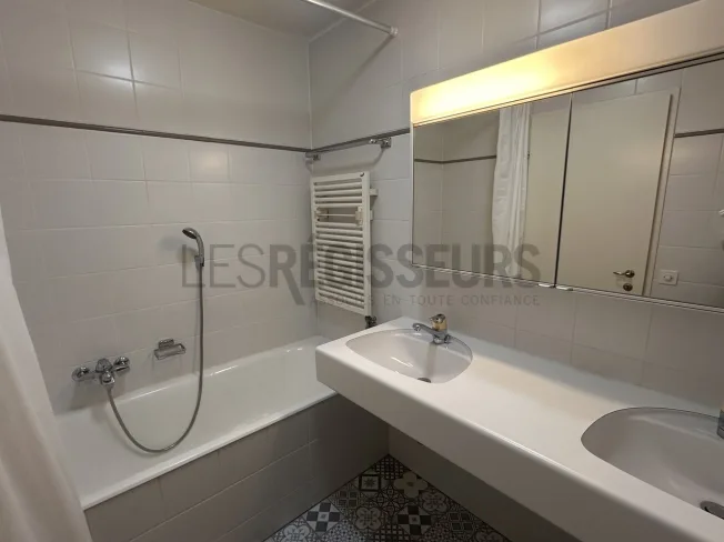 5 Zimmer Wohnung in Aire-la-Ville – Foto 4 von 7