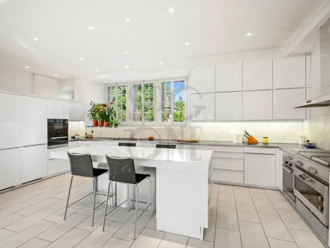 16 Zimmer Einfamilienhaus in Genève – Foto 9 von 12