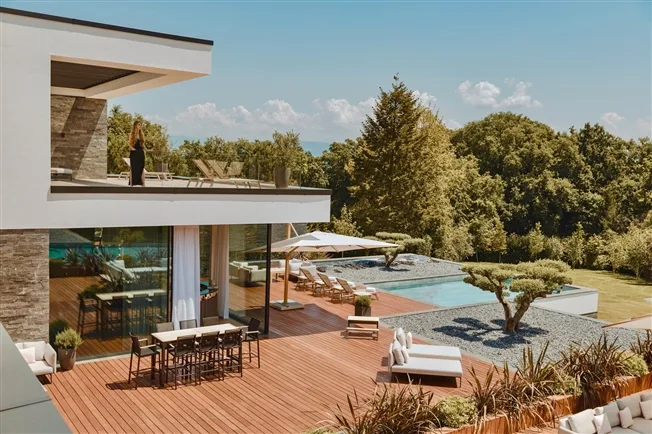 20 Zimmer Einfamilienhaus in Mies – foto 2 di 12