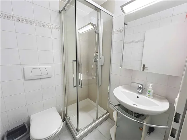 Angenehmes helles Apartment mit Duplex – Foto 6 von 8