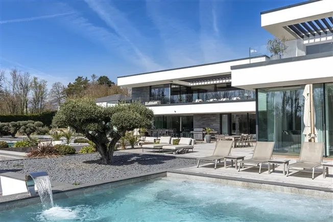 17 Zimmer Einfamilienhaus in Mies – Foto 2 von 7