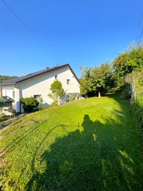 6 Zimmer Einfamilienhaus in Penthalaz – photo 2 of 13