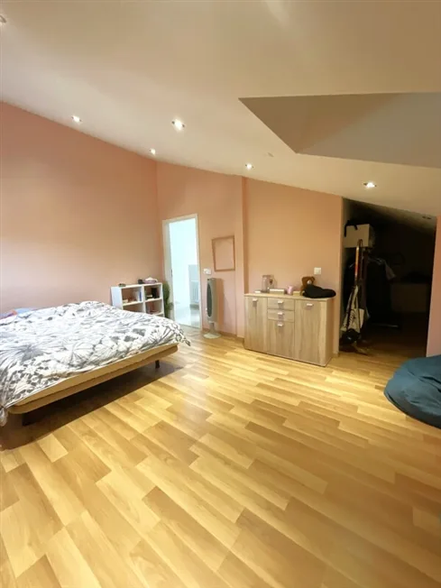 6 Zimmer Einfamilienhaus in Penthalaz – photo 10 of 13