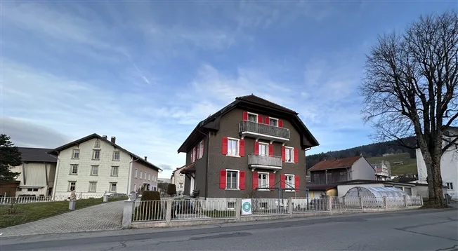 9 Zimmer Wohnung, 1341 Orient