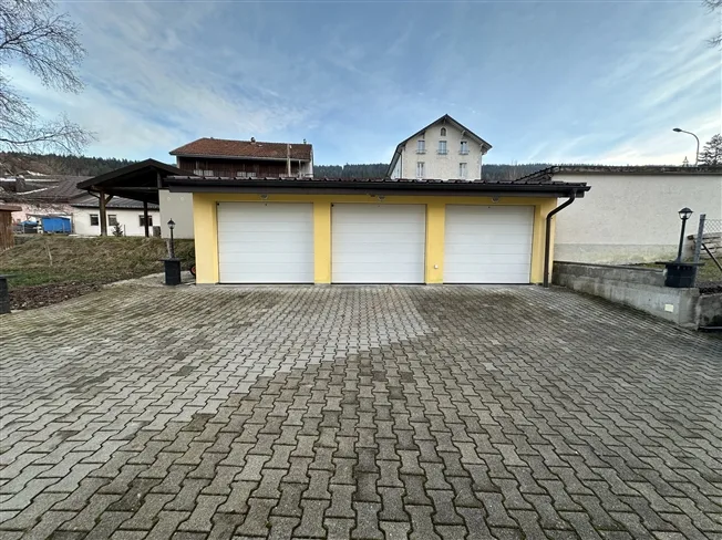9 Zimmer Wohnung, 1341 Orient