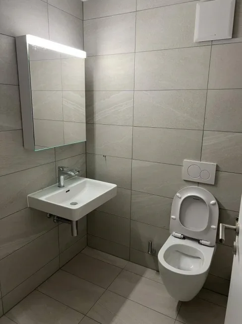 Magnifique appartement neuf de 4½ au rez supérieur avec balcon et vue dégagée – foto 15 di 21
