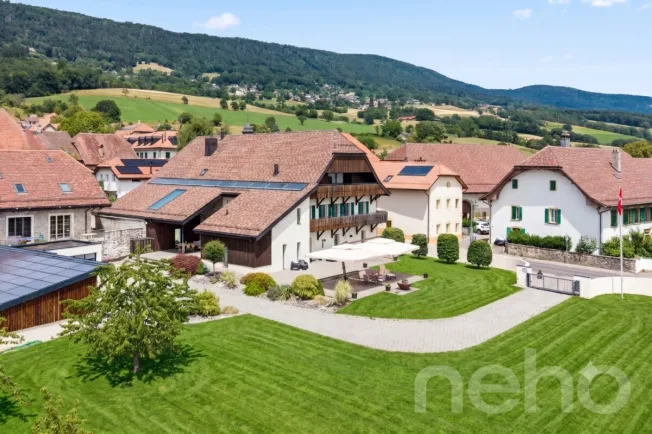 10 Zimmer Einfamilienhaus in Fontaines-sur-Grandson – Foto 2 von 12