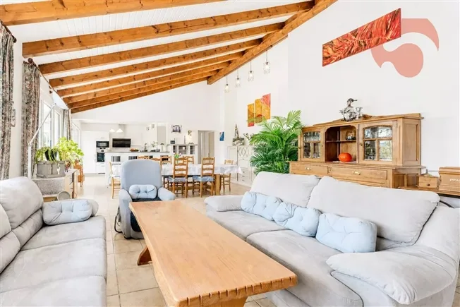 10 Zimmer Villa in Grandson – photo 8 of 12