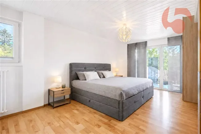 10 Zimmer Villa in Grandson – photo 9 of 12