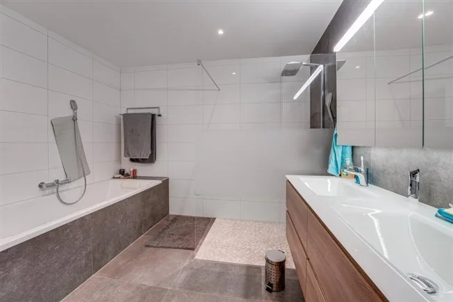 Einfamilienhaus in Villars-Burquin – Foto 8 von 13