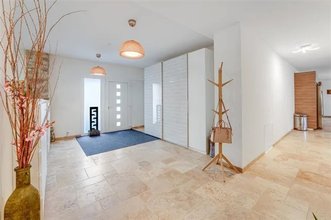 Einfamilienhaus in Villars-Burquin – Foto 9 von 13