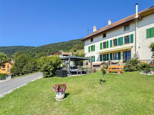 Einfamilienhaus in Villars-Burquin – photo 2 sur 20