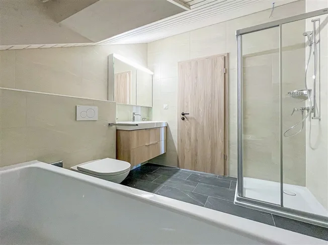 5.5 Zimmer Reihenfamilienhaus in Bullet – photo 18 sur 20