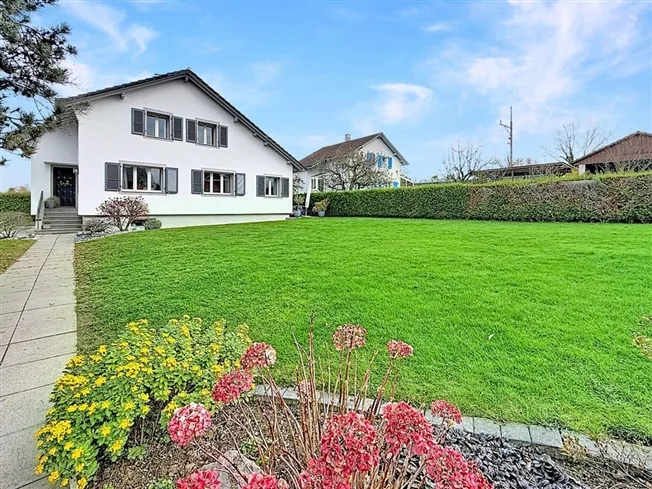 5.5 Zimmer Einfamilienhaus in Estavayer-le-Lac – Foto 4 von 13