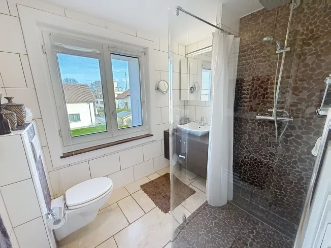 5.5 Zimmer Einfamilienhaus in Estavayer-le-Lac – Foto 12 von 13
