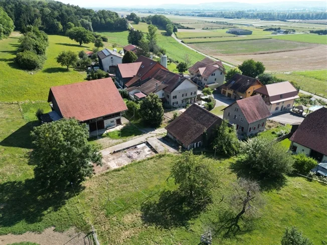 2.5 Zimmer Wohnung, 1541 Bussy FR