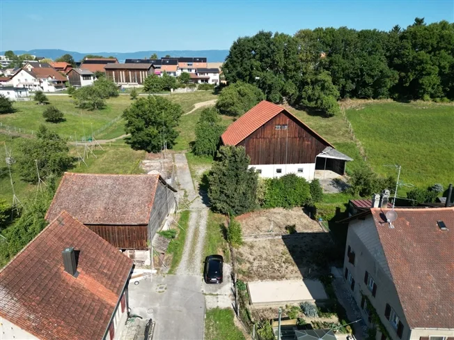 3.5 Zimmer Attikawohnung, 1541 Bussy FR