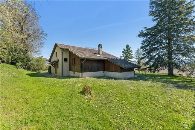 5.5 Zimmer Einfamilienhaus in Vallon – Foto 12 von 13