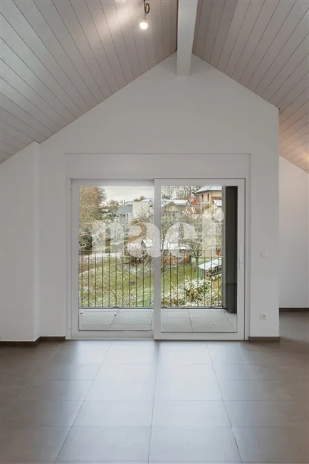 5.5 Zimmer Attikawohnung in St-Aubin FR – foto 3 di 7