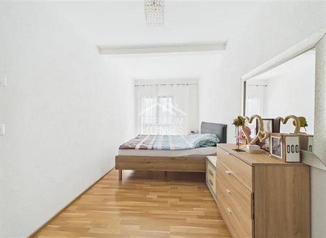 6.5 Zimmer Einfamilienhaus in St-Aubin FR – foto 9 di 12