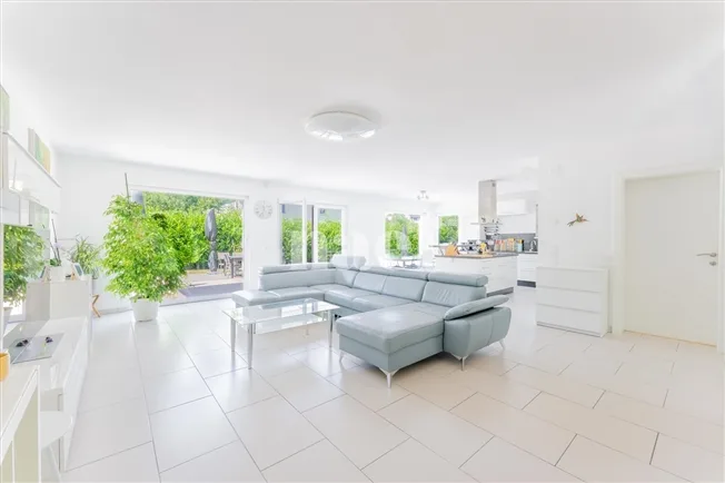 6.5 Zimmer Villa in Cudrefin – Foto 3 von 13