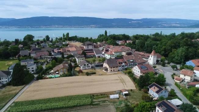 7.5 Zimmer Einfamilienhaus in Cudrefin – Foto 2 von 13