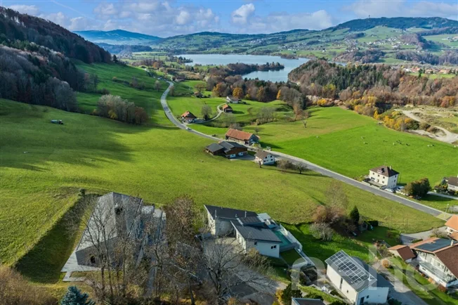 9 Zimmer Einfamilienhaus in La Roche FR – Foto 2 von 12