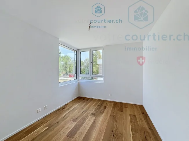 5.5 Zimmer Einfamilienhaus in La Tour-de-Trême – Foto 15 von 18