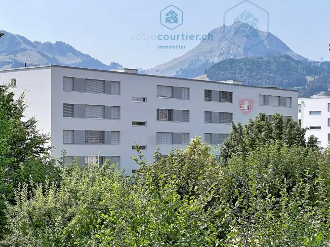 5.5 Zimmer Einfamilienhaus in La Tour-de-Trême – Foto 14 von 18