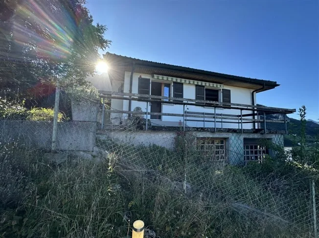 Einfamilienhaus in Broc – foto 2 di 20