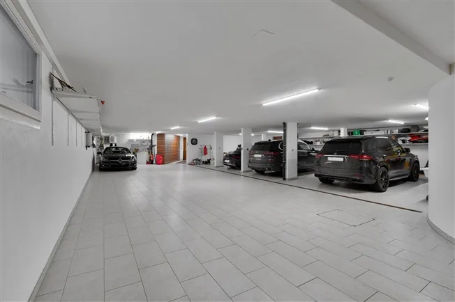 SOSENS - PROPRIETÀ DIVINA DI 10 LOCALI CON VISTA IMPAREGGIABILE – foto 15 di 17