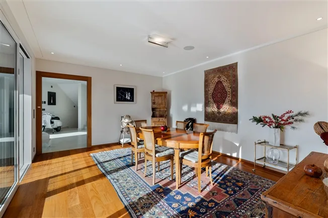SOSENS - PROPRIETÀ DIVINA DI 10 LOCALI CON VISTA IMPAREGGIABILE – foto 6 di 17
