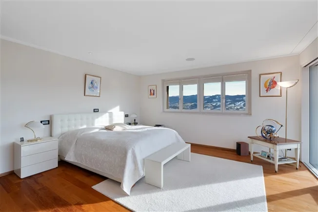 SOSENS - PROPRIETÀ DIVINA DI 10 LOCALI CON VISTA IMPAREGGIABILE – foto 12 di 17