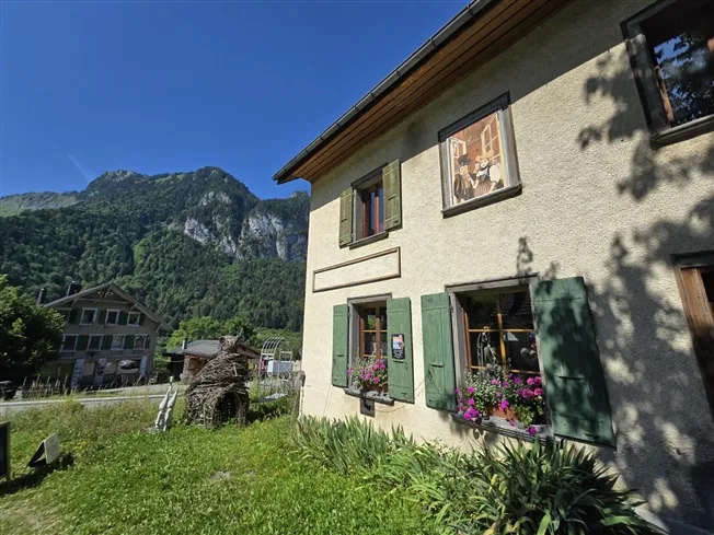 6.5 Zimmer Einfamilienhaus in Rossinière – foto 17 di 18