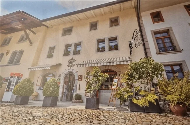10 Zimmer Wohnung in Gruyères – photo 17 sur 17