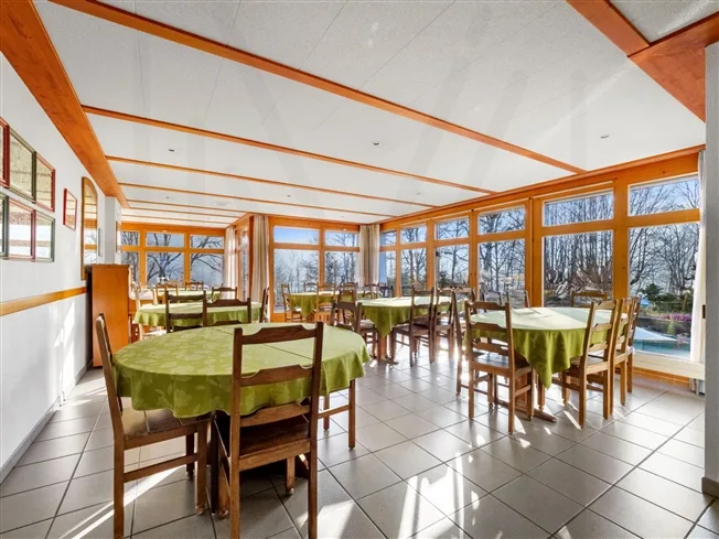 66 Zimmer Wohnung in Gruyères – Foto 17 von 19