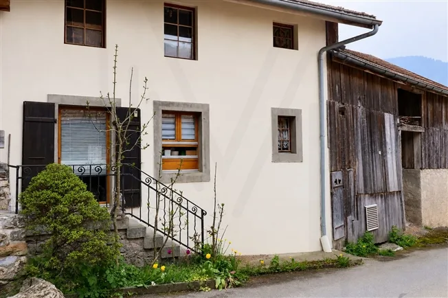 5.5 Zimmer Einfamilienhaus in Neirivue – Foto 7 von 15