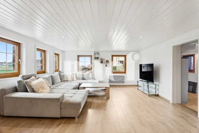 5.5 Zimmer Villa in Senèdes – Foto 3 von 9