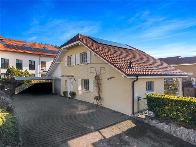 5.5 Zimmer Einfamilienhaus in Arconciel – Foto 2 von 10