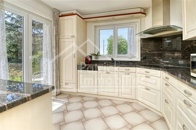 7.5 Zimmer Einfamilienhaus in Villars-sur-Glâne – Foto 6 von 16