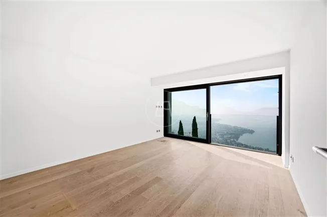 Opportunity to seize! Exceptional villa with breathtaking views of the lake and the Dents du Midi – photo 16 of 20