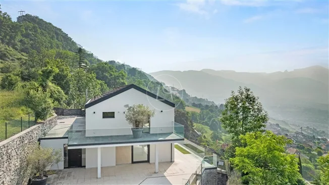 Opportunity to seize! Exceptional villa with breathtaking views of the lake and the Dents du Midi – photo 18 of 20