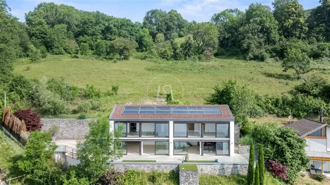 Opportunity to seize! Exceptional villa with breathtaking views of the lake and the Dents du Midi – photo 20 of 20