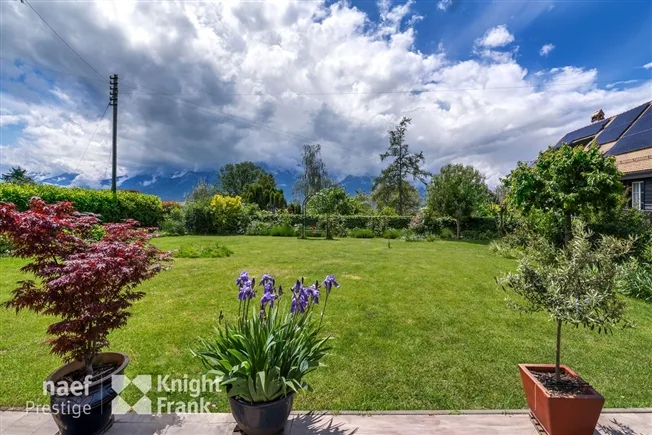 10 Zimmer Villa in St-Légier-La Chiésaz – photo 2 of 13