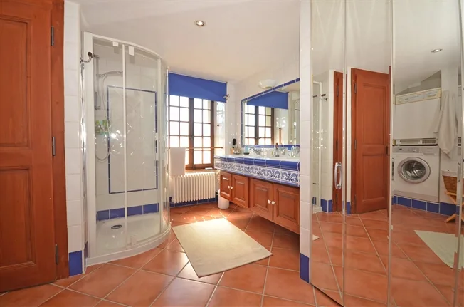 12 Zimmer Einfamilienhaus in St-Légier-La Chiésaz – Foto 14 von 14