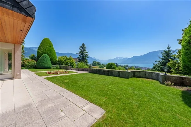 7.5 Zimmer Villa in St-Légier-La Chiésaz – Foto 2 von 10