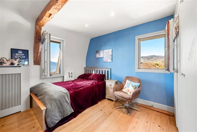 12 Zimmer Einfamilienhaus in St-Légier-La Chiésaz – Foto 17 von 20